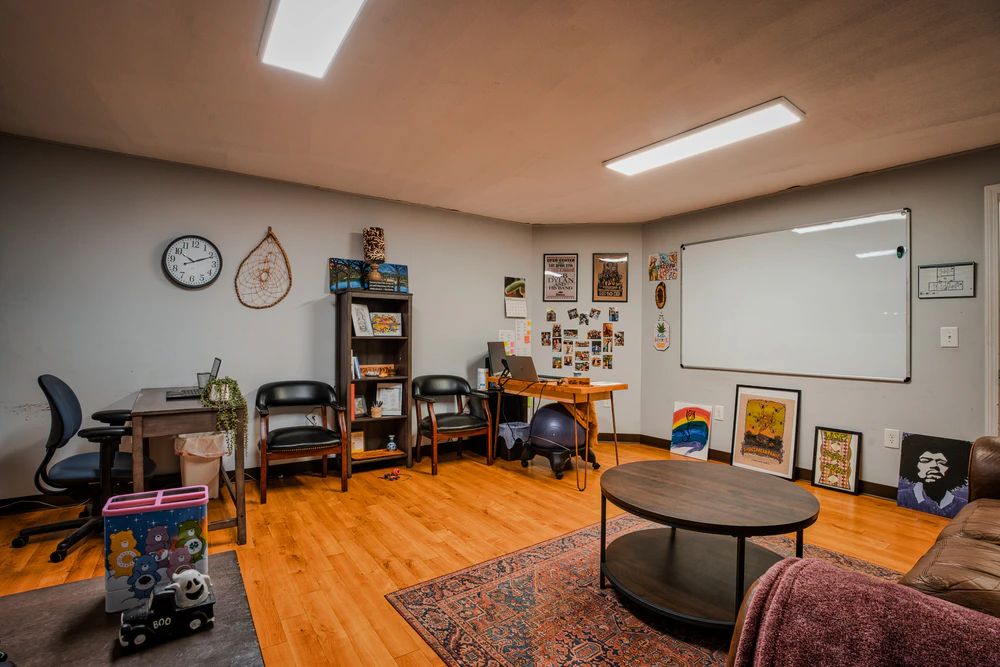group-therapy-room-at-mens-residential-addiction-facility